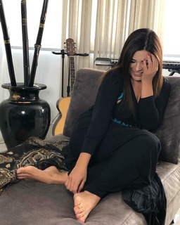 Mara Maravilha feet photo 12