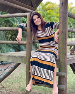Mara Maravilha feet photo 19