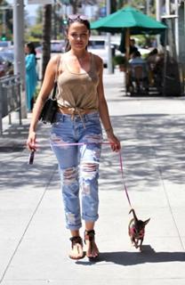 Mara Teigen feet photo 3