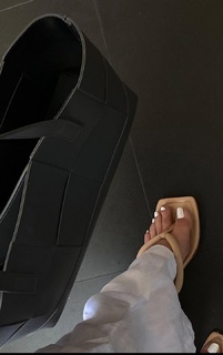 Mara Teigen feet photo 3