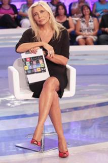 Mara Venier feet photo thumbnail