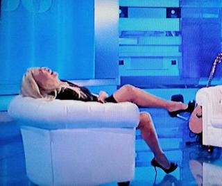 Mara Venier feet photo thumbnail