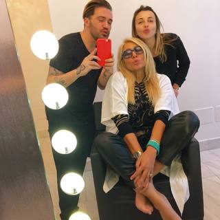 Mara Venier feet photo thumbnail