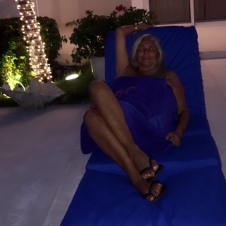 Mara Venier feet photo thumbnail