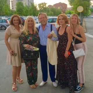 Mara Venier feet photo thumbnail