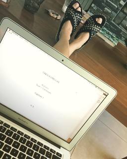 Marcela Kloosterboer feet photo thumbnail