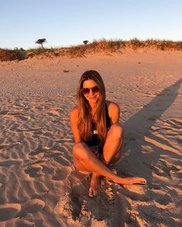 Marcela Kloosterboer feet photo thumbnail