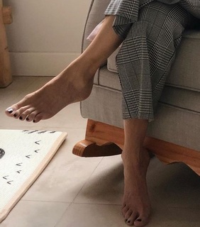 Marcela Kloosterboer feet photo thumbnail