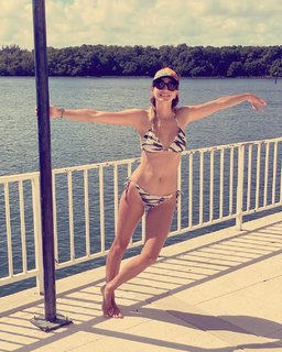 Marcela Kloosterboer feet photo thumbnail