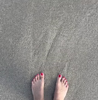 Marcela Kloosterboer feet photo thumbnail