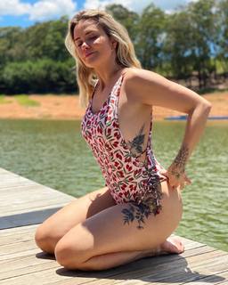 Marcela McGowan feet photo 18