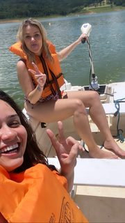 Marcela McGowan feet photo 16