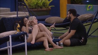 Marcela McGowan feet photo 11