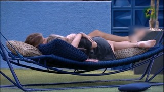 Marcela McGowan feet photo 10