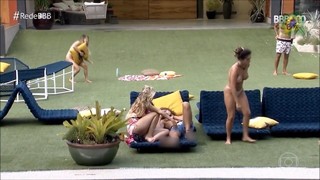 Marcela McGowan feet photo 6