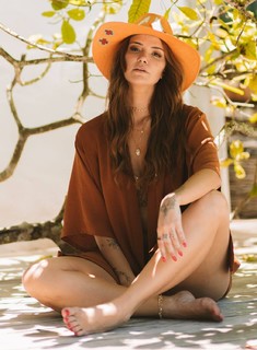 Marcela McGowan feet photo 6