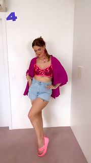 Marcela McGowan feet photo 5