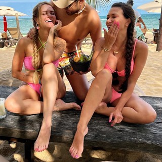 Marcela McGowan feet photo 5