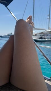 Marcela McGowan feet photo 3