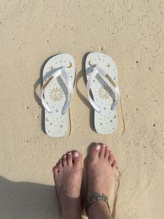 Marcela McGowan feet photo 2