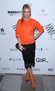 Marcelina Zawadzka feet photo thumbnail