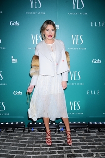 Marcelina Zawadzka feet photo thumbnail