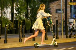 Marcelina Zawadzka feet photo thumbnail