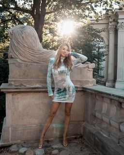 Marcelina Zawadzka feet photo thumbnail