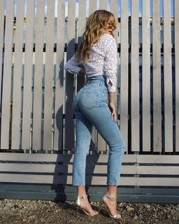 Marcelina Zawadzka feet photo thumbnail