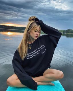 Marcelina Zawadzka feet photo thumbnail