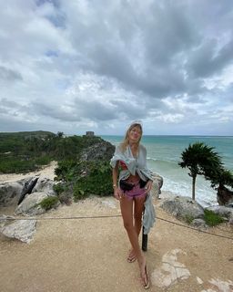 Marcelina Zawadzka feet photo thumbnail