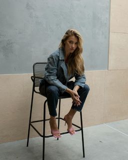 Marcelina Zawadzka feet photo thumbnail