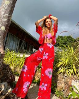 Marcelina Zawadzka feet photo thumbnail