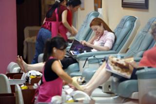 Marcia Cross feet photo thumbnail