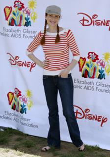 Marcia Cross feet photo thumbnail