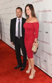 Marcia Gay Harden feet photo thumbnail