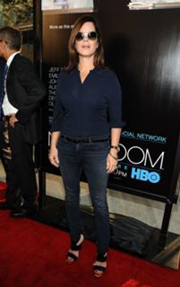 Marcia Gay Harden feet photo thumbnail