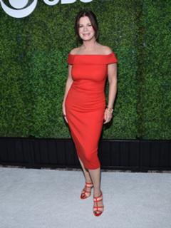 Marcia Gay Harden feet photo thumbnail