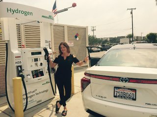 Marcia Gay Harden feet photo thumbnail