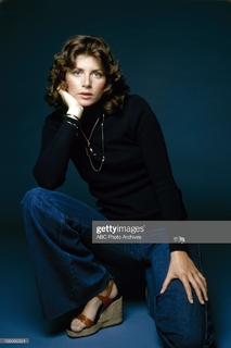 Marcia Strassman feet photo 4