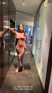 Maren Morris feet photo thumbnail