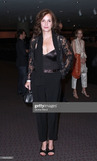 Margaret Colin feet photo 14