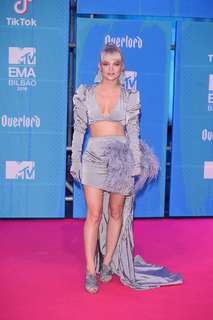 Margaret feet photo 5