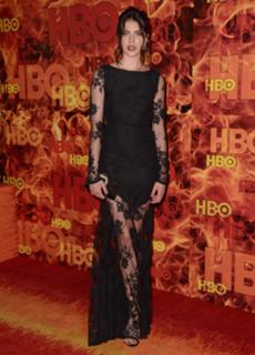 Margaret Qualley feet photo thumbnail