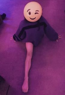 Margaret Qualley feet photo thumbnail