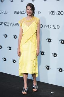 Margaret Qualley feet photo thumbnail