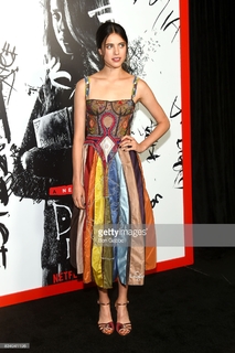 Margaret Qualley feet photo thumbnail