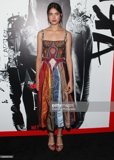 Margaret Qualley feet photo thumbnail