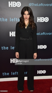 Margaret Qualley feet photo thumbnail