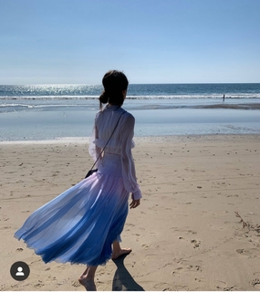 Margaret Qualley feet photo thumbnail